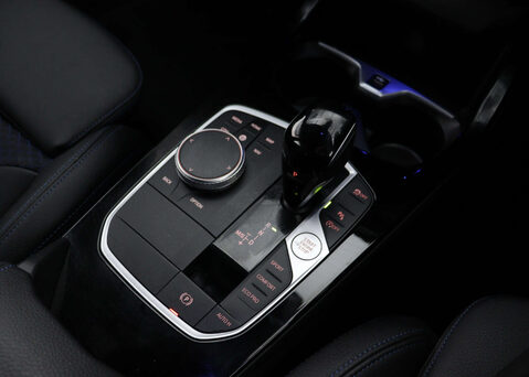 BMW 1 Series 1.5 118I M Sport Auto 5dr 38