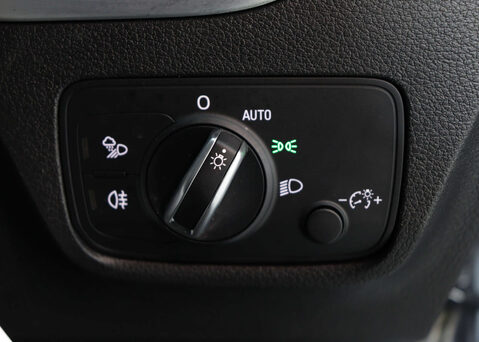 Audi Q2 1.5 Q2 S Line 35 TFSI Semi-Auto 5dr 40