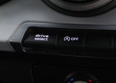 Audi Q2 1.5 Q2 S Line 35 TFSI Semi-Auto 5dr 33