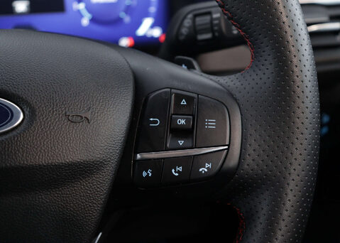 Ford Focus 1.0 Focus ST-Line X MHEV Auto 5dr 33