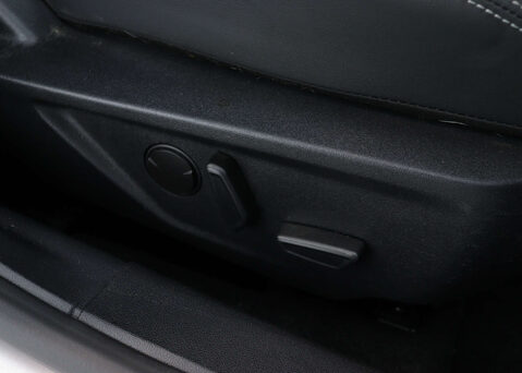 Ford Focus 1.0 Focus ST-Line X MHEV Auto 5dr 38