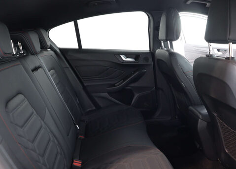 Ford Focus 1.0 Focus ST-Line X MHEV Auto 5dr 46