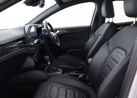 Ford Focus 1.0 Focus ST-Line X MHEV Auto 5dr 43