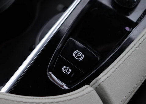 Volvo XC90 2.0 XC90 R-Design Pro T8 Recharge AWD Auto 4WD 5dr 33