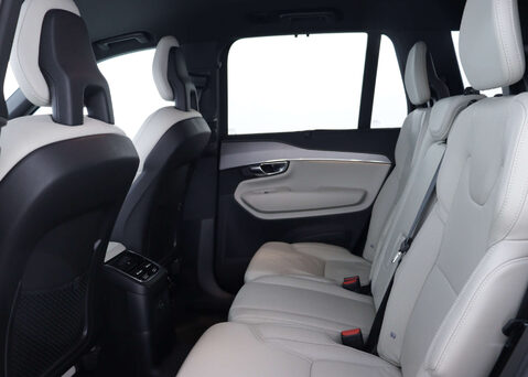 Volvo XC90 2.0 XC90 R-Design Pro T8 Recharge AWD Auto 4WD 5dr 52