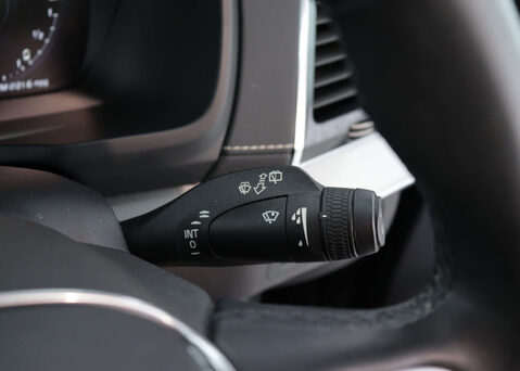 Volvo XC90 2.0 XC90 R-Design Pro T8 Recharge AWD Auto 4WD 5dr 39