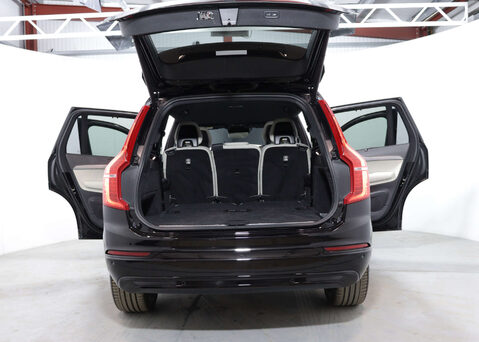 Volvo XC90 2.0 XC90 R-Design Pro T8 Recharge AWD Auto 4WD 5dr 68