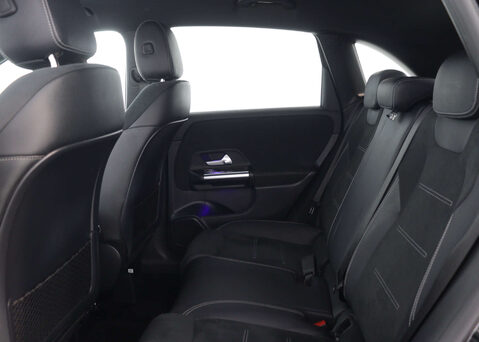 Mercedes-Benz B Class 1.3 B 200 AMG Line Edition Executive Auto 5dr 47