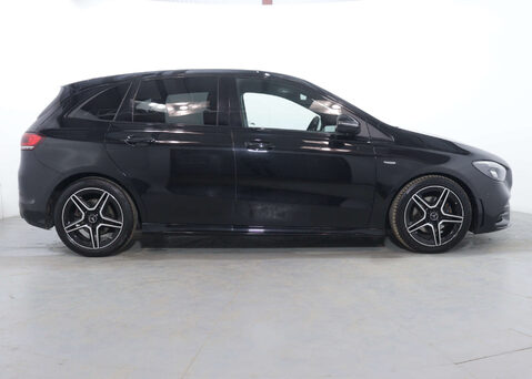 Mercedes-Benz B Class 1.3 B 200 AMG Line Edition Executive Auto 5dr 12
