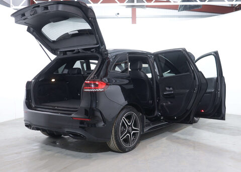 Mercedes-Benz B Class 1.3 B 200 AMG Line Edition Executive Auto 5dr 57