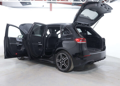 Mercedes-Benz B Class 1.3 B 200 AMG Line Edition Executive Auto 5dr 55