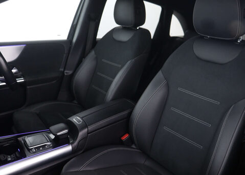 Mercedes-Benz B Class 1.3 B 200 AMG Line Edition Executive Auto 5dr 45