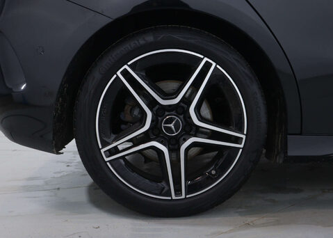 Mercedes-Benz B Class 1.3 B 200 AMG Line Edition Executive Auto 5dr 13