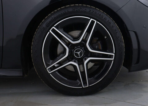 Mercedes-Benz B Class 1.3 B 200 AMG Line Edition Executive Auto 5dr 14