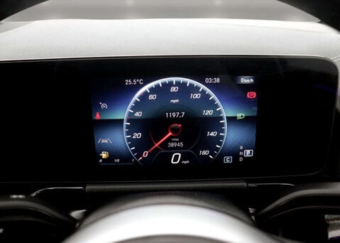 Mercedes-Benz B Class 1.3 B 200 AMG Line Edition Executive Auto 5dr 40