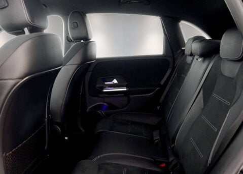 Mercedes-Benz B Class 1.3 B 200 AMG Line Edition Executive Auto 5dr 15