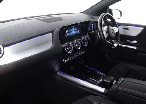 Mercedes-Benz B Class 1.3 B 200 AMG Line Edition Executive Auto 5dr 43