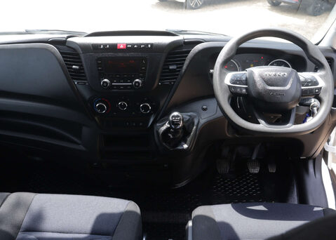 Iveco Daily 2.3 Daily 35C14B 15