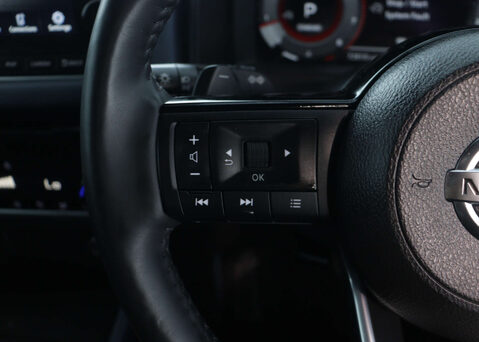 Nissan Qashqai 1.3 Qashqai Tekna+ DiG-T MHEV CVT 5dr 29