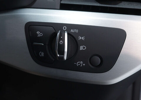 Audi A5 2.0 A5 S Line 40 TFSI MHEV Semi-Auto 2dr 37