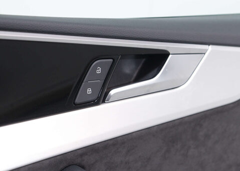 Audi A5 2.0 A5 S Line 40 TFSI MHEV Semi-Auto 2dr 38