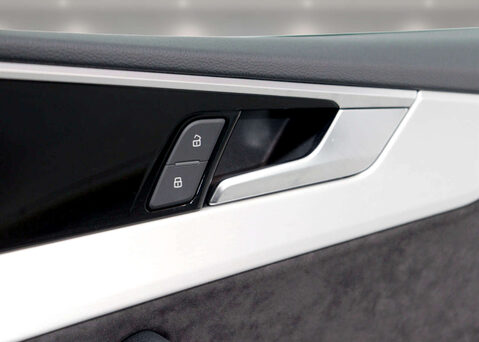 Audi A5 2.0 A5 S Line 40 TFSI MHEV Semi-Auto 2dr 39