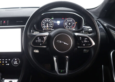Jaguar F-Pace 2.0 F-PACE R-Dynamic HSE D MHEV AWD Auto 4WD 5dr 18