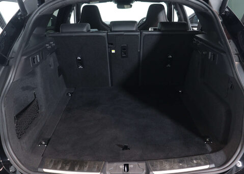 Jaguar F-Pace 2.0 F-PACE R-Dynamic HSE D MHEV AWD Auto 4WD 5dr 51