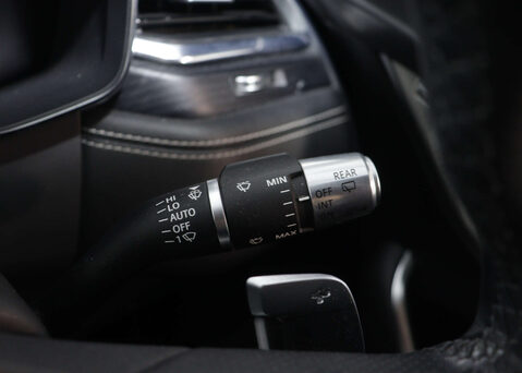 Jaguar F-Pace 2.0 F-PACE R-Dynamic HSE D MHEV AWD Auto 4WD 5dr 37