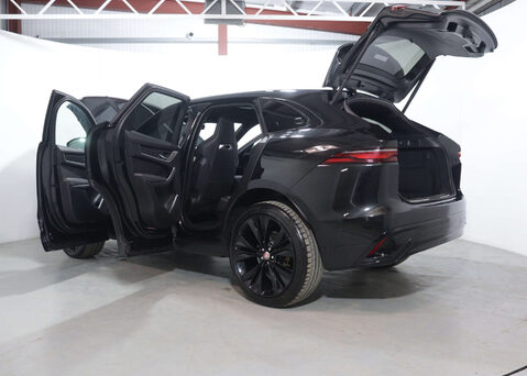 Jaguar F-Pace 2.0 F-PACE R-Dynamic HSE D MHEV AWD Auto 4WD 5dr 57
