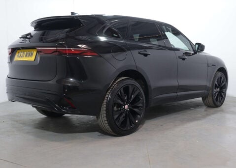 Jaguar F-Pace 2.0 F-PACE R-Dynamic HSE D MHEV AWD Auto 4WD 5dr 11