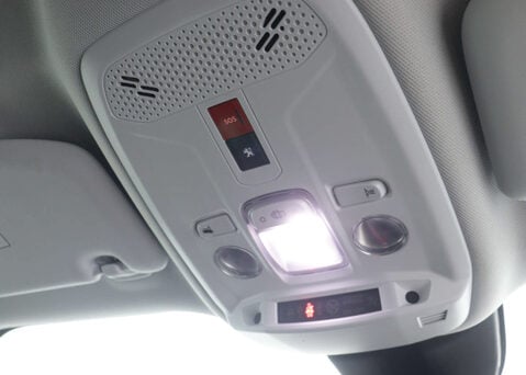 Peugeot 2008 1.2 2008 Allure Premium PureTech S/S Auto 5dr 32