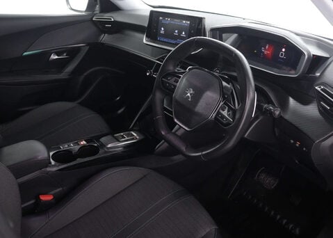 Peugeot 2008 1.2 2008 Allure Premium PureTech S/S Auto 5dr 34