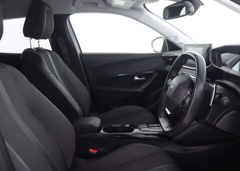 Peugeot 2008 1.2 2008 Allure Premium PureTech S/S Auto 5dr 35