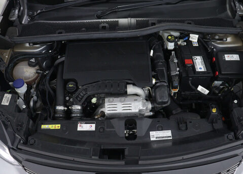 Peugeot 2008 1.2 2008 Allure Premium PureTech S/S Auto 5dr 45