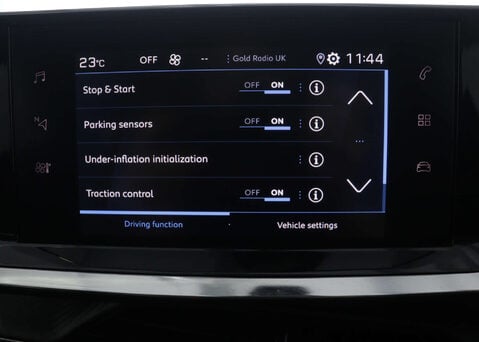 Peugeot 2008 1.2 2008 Allure Premium PureTech S/S Auto 5dr 23