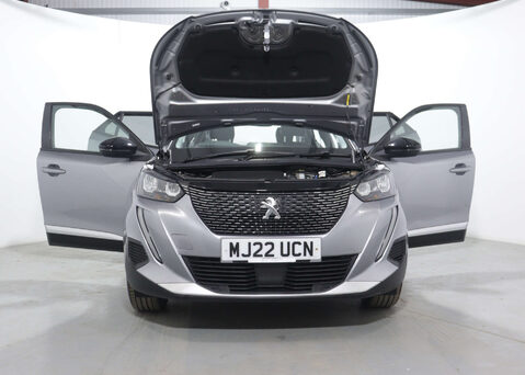 Peugeot 2008 1.2 2008 Allure Premium PureTech S/S Auto 5dr 47