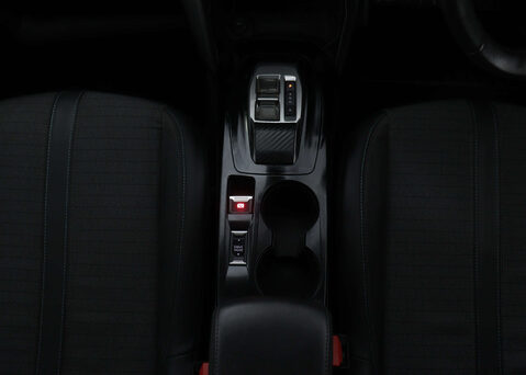 Peugeot 2008 1.2 2008 Allure Premium PureTech S/S Auto 5dr 19