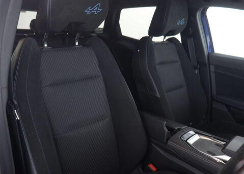 Renault Austral 1.2 Austral Techno Espirit Alpine HEV Auto 5dr 40