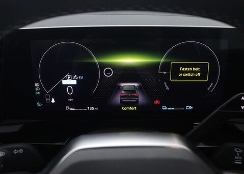 Renault Austral 1.2 Austral Techno Espirit Alpine HEV Auto 5dr 17