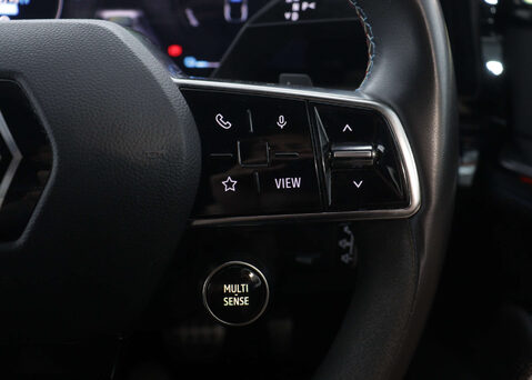 Renault Austral 1.2 Austral Techno Espirit Alpine HEV Auto 5dr 32