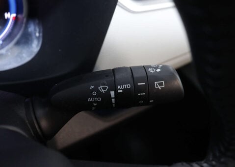 Toyota Rav4 2.5 RAV4 Excel HEV 4x2 CVT 5dr 37