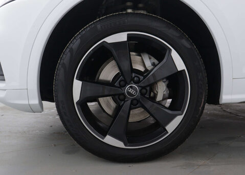 Audi Q5 2.0 Q5 Black Edition 45 TFSI Quattro Semi-Auto 4WD 5dr 15