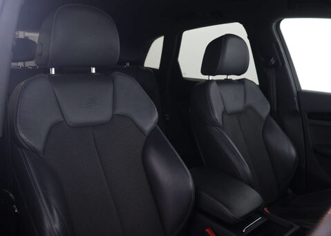 Audi Q5 2.0 Q5 Black Edition 45 TFSI Quattro Semi-Auto 4WD 5dr 45