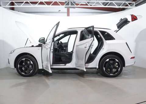 Audi Q5 2.0 Q5 Black Edition 45 TFSI Quattro Semi-Auto 4WD 5dr 59