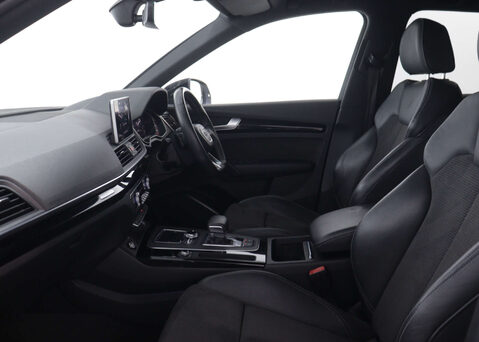 Audi Q5 2.0 Q5 Black Edition 45 TFSI Quattro Semi-Auto 4WD 5dr 48