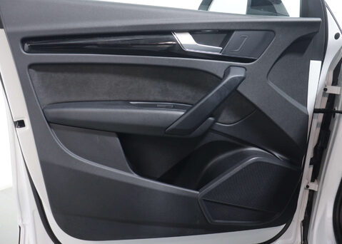 Audi Q5 2.0 Q5 Black Edition 45 TFSI Quattro Semi-Auto 4WD 5dr 50