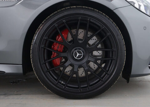 Mercedes-Benz C Class 4.0 AMG C 63 Auto 2dr 17