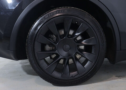 Tesla Model Y Model Y Long Range AWD 4WD 5dr 12