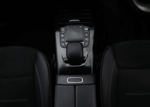 Mercedes-Benz A Class 1.3 A 200 AMG Line Edition Executive Auto 5dr 20